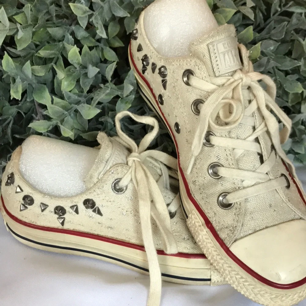 Converse rare silver tennis shoes